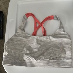 Lululemon Women’s Criss Cross Back Sports Bra Size 4 Black Yoga Gym Athletic